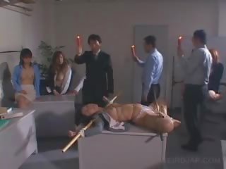 Jap sesso video schiavo punito con stupendous cera dripped su suo corpo