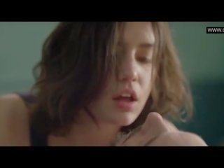 Adele Exarchopoulos - Topless dirty clip Scenes - Eperdument (2016)