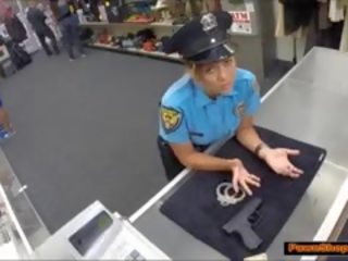 Latina Cop vids Off Her Booty For Money