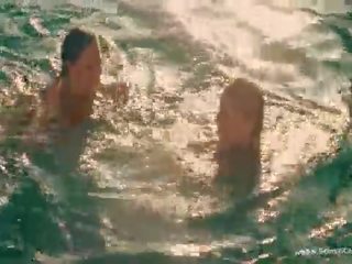 Kelly Brook & Jessica Szohr Nude & erotic - Piranha
